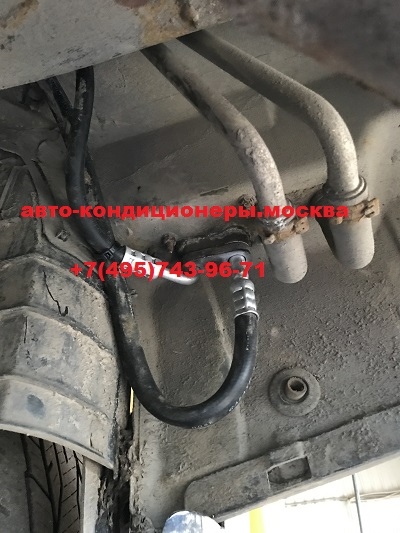 Инфинити QX56 ремонт трубок заднего контура кондиционера с заменой на резиновые шланги