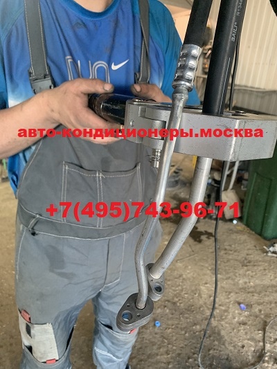 Форд Эксплорер замена трубок заднего контура кондиционера на шланги